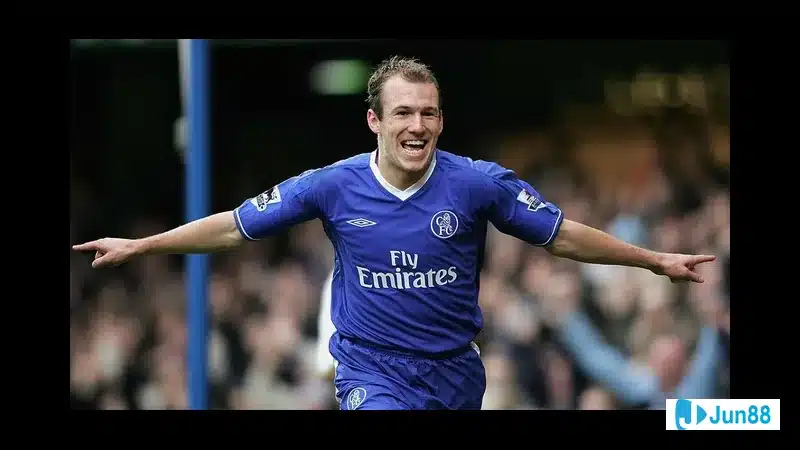 Theo Walcott tham gia buổi họp báo về bóng đá Theo Walcott tham gia buổi họp báo về bóng đá