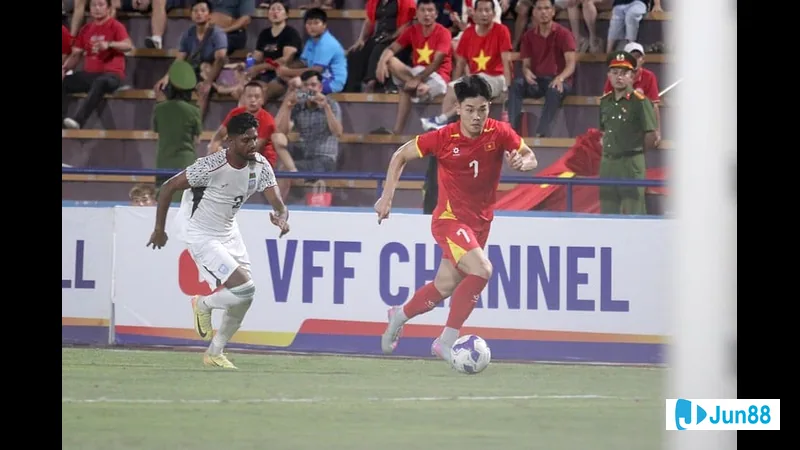 Trận đấu giữa U23 Bangladesh và U23 Yemen trên sân cỏ Trận đấu giữa U23 Bangladesh và U23 Yemen trên sân cỏ
